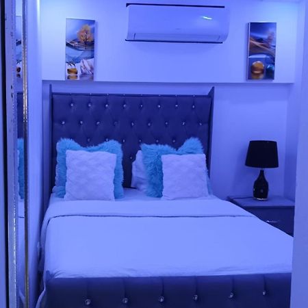 Apartamentos De 1 2 Y 3 Habitaciones Сантяго де лос Кабайерос Екстериор снимка
