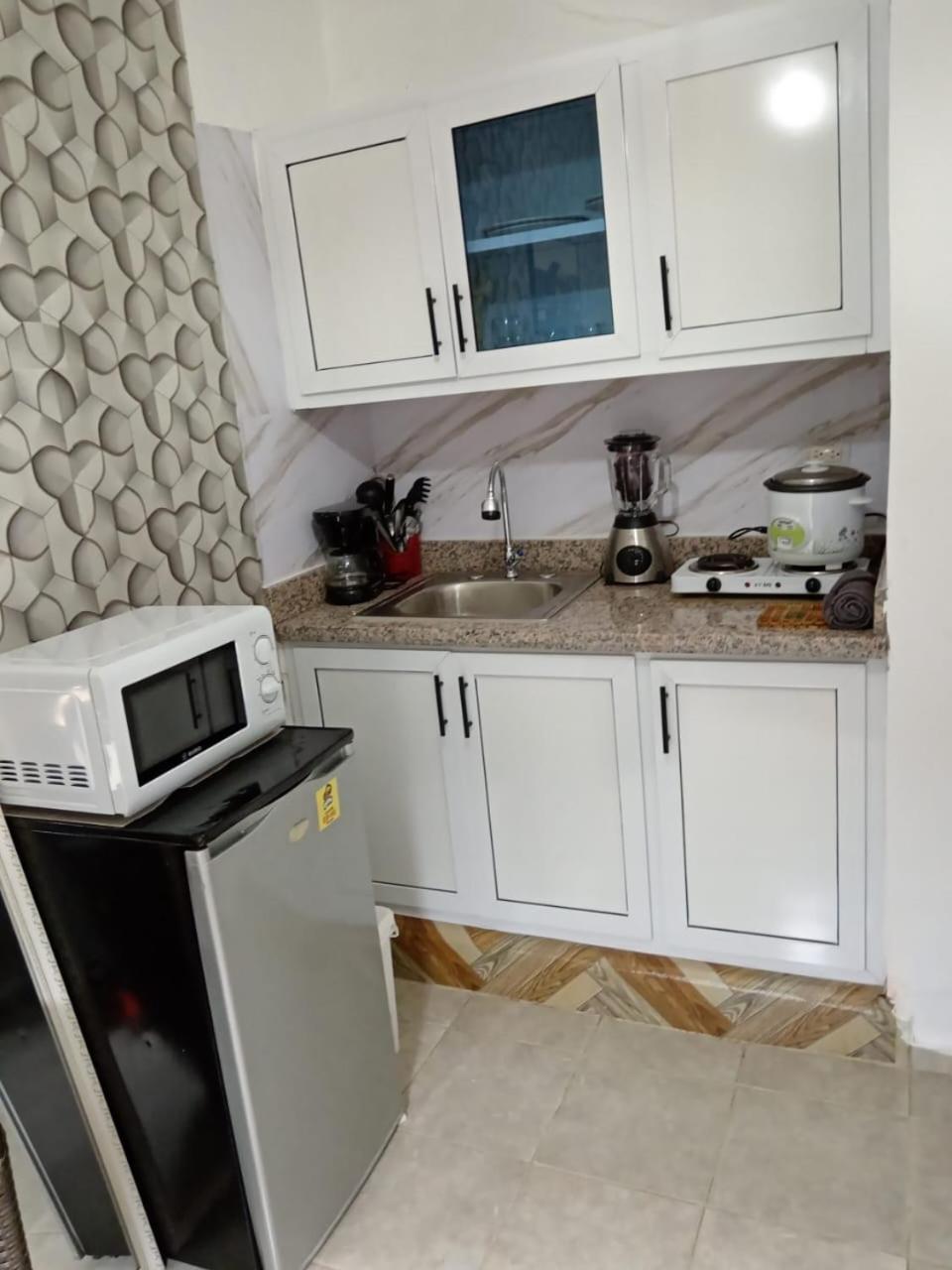 Apartamentos De 1 2 Y 3 Habitaciones Сантяго де лос Кабайерос Екстериор снимка