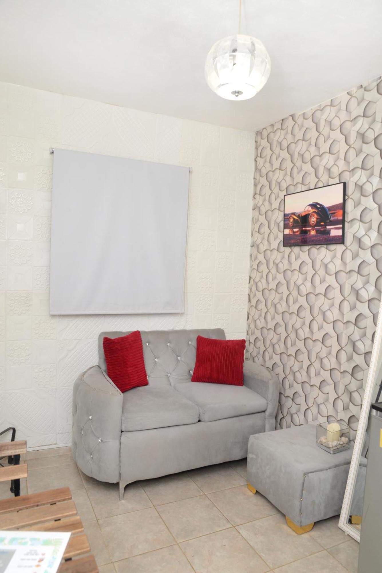 Apartamentos De 1 2 Y 3 Habitaciones Сантяго де лос Кабайерос Стая снимка