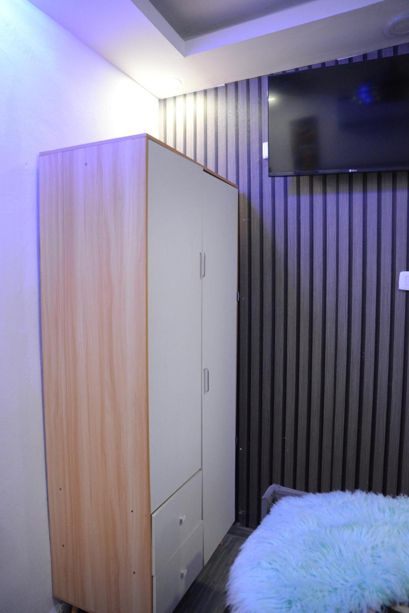 Apartamentos De 1 2 Y 3 Habitaciones Сантяго де лос Кабайерос Екстериор снимка